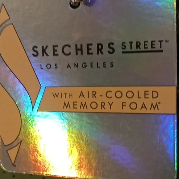 Skechers Street Faux Leather Sneakers Size 11 Brand New - Picture 2 of 9